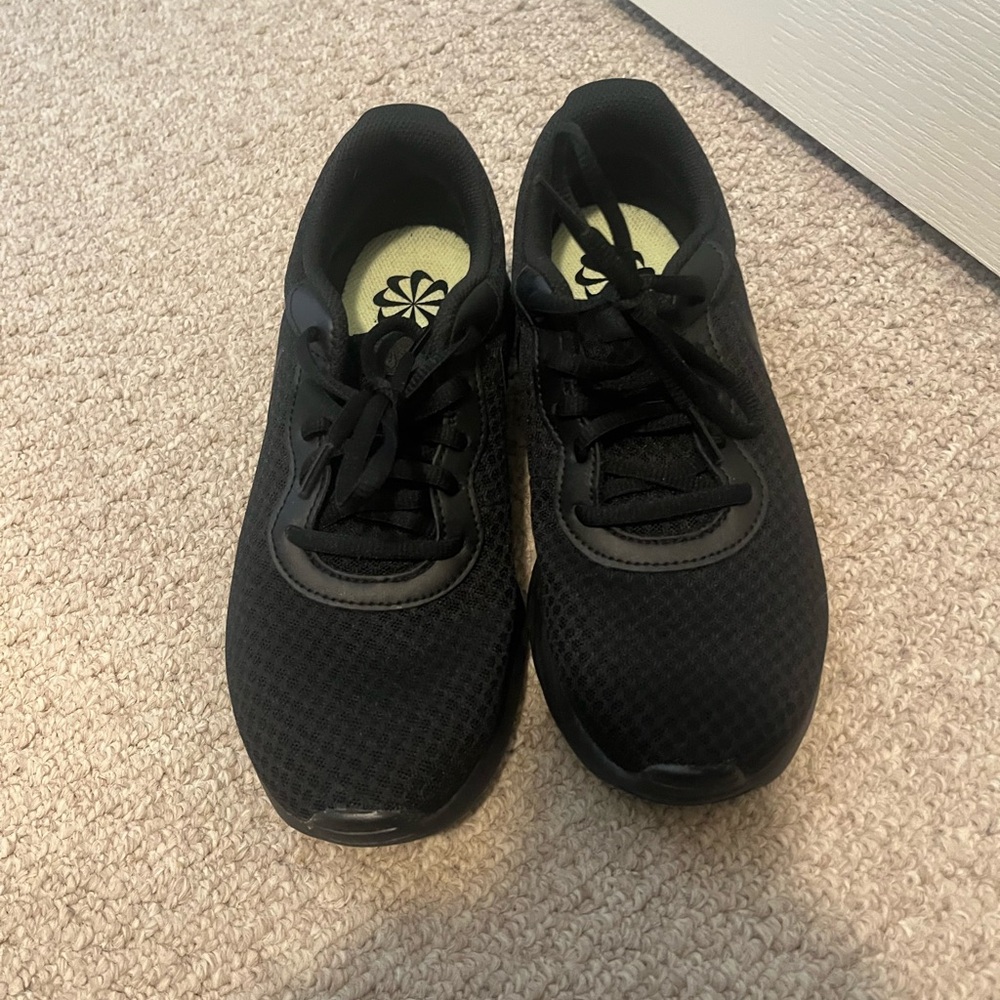 Nike Black Athletic Shoes